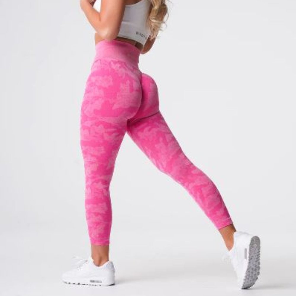 NVGTN Bubble Gum Pink Camo Seamless Leggings - M